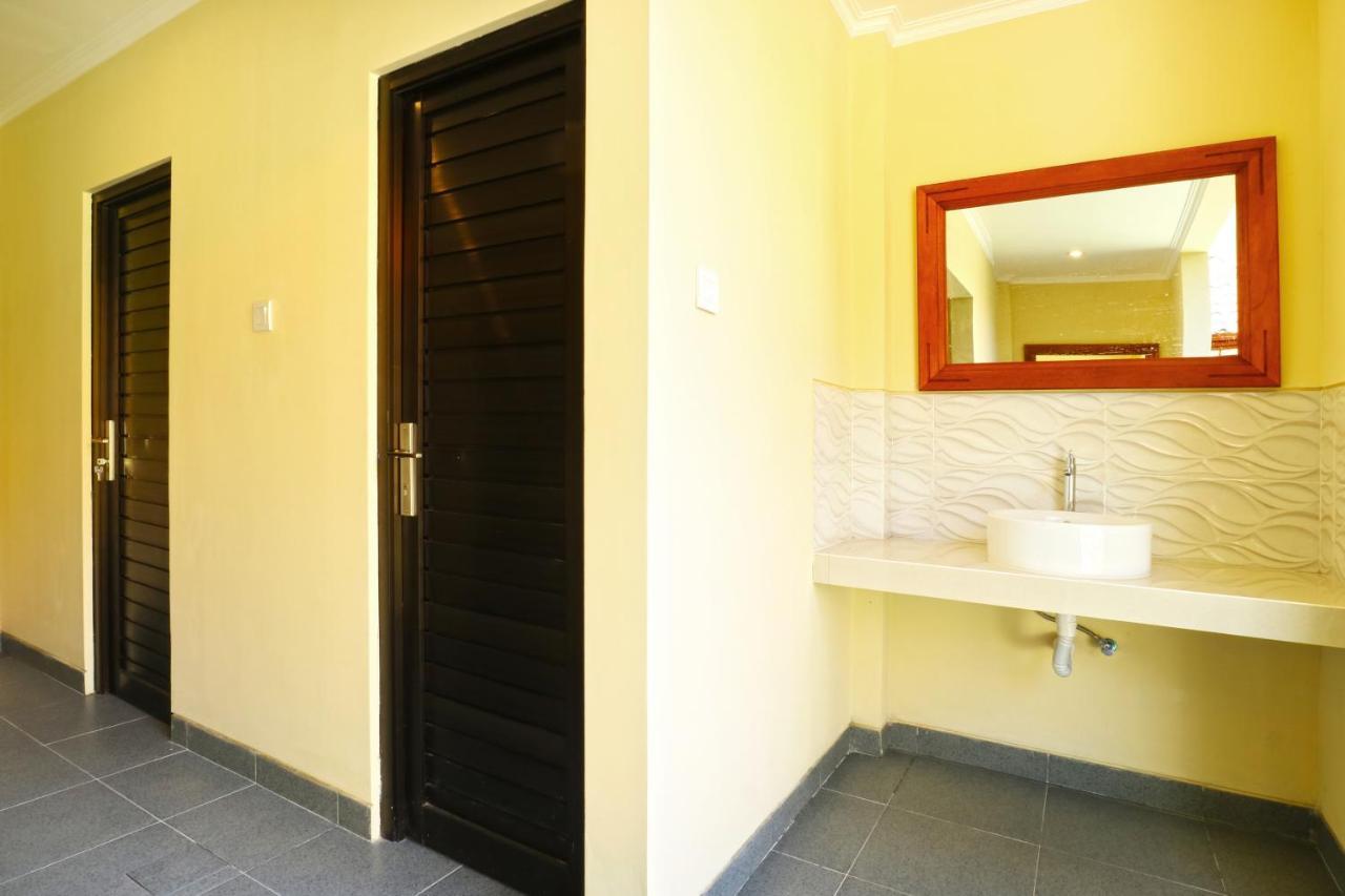 Taste Of Bali Hostel Kuta  Exterior photo